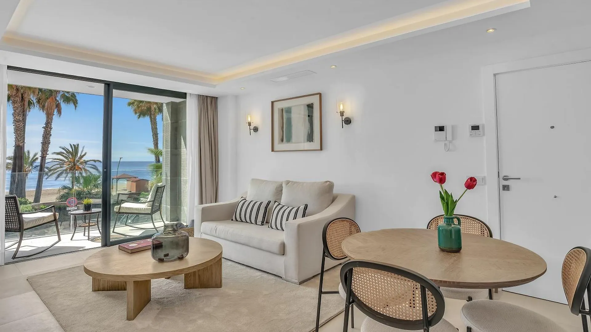 La Viu - Luxury Beachfront Apartment Estepona