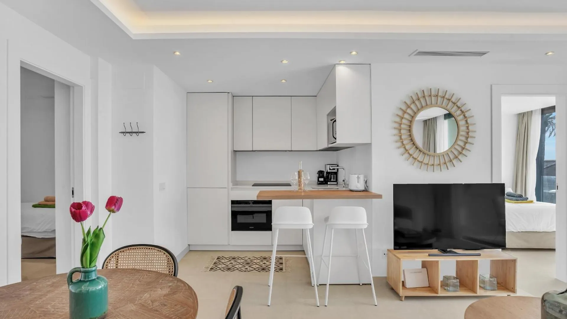 La Viu - Luxury Beachfront Apartment Estepona