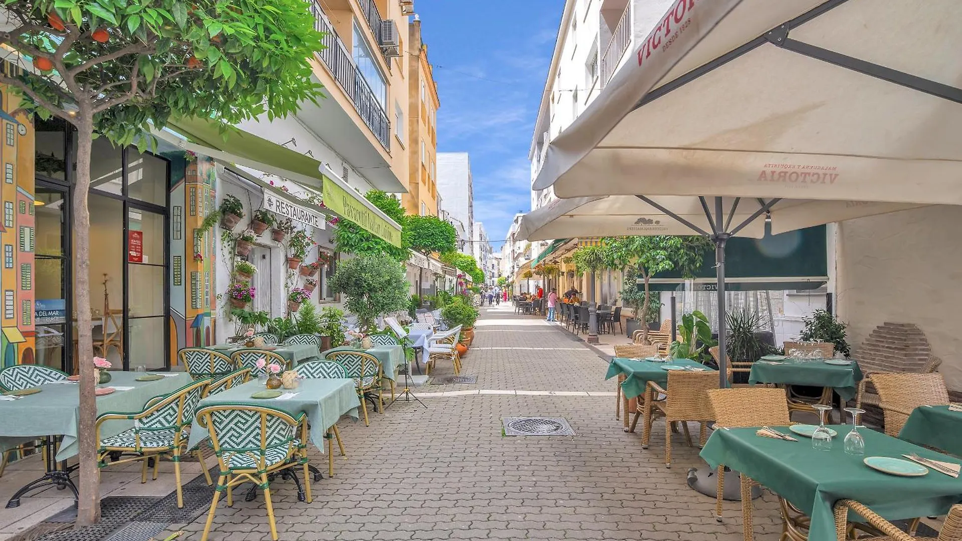 La Viu - Luxury Beachfront Apartment Estepona 0*,  Espanha